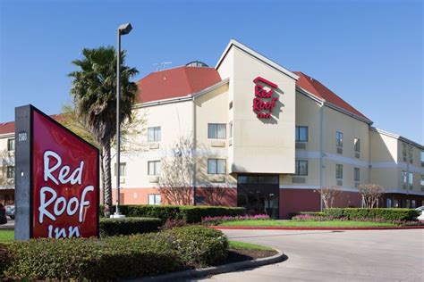 red roof inn westchase.